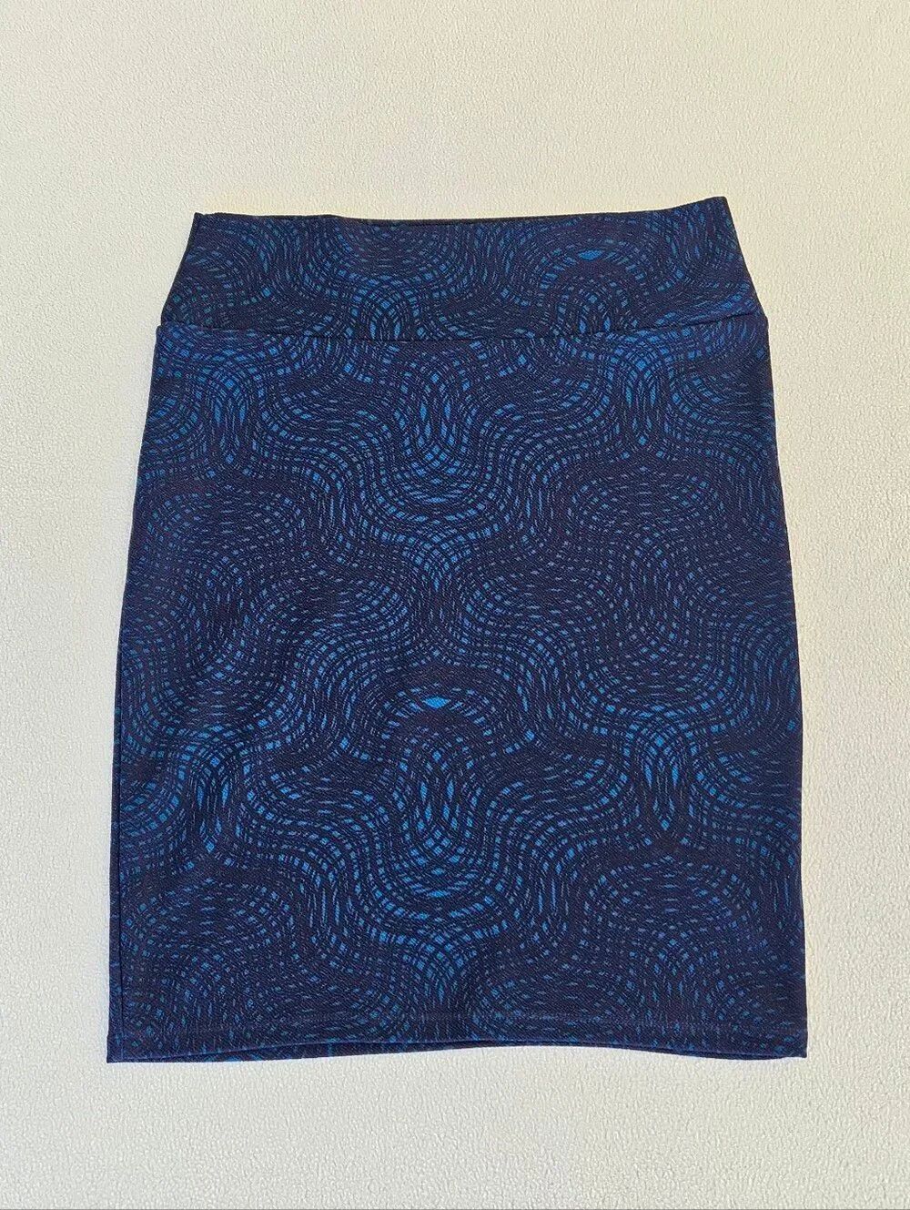 LuLaRoe Navy and Teal Blue Swirl Pencil Skirt Size L